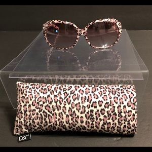 D&Y Sunglasses 🕶 and case